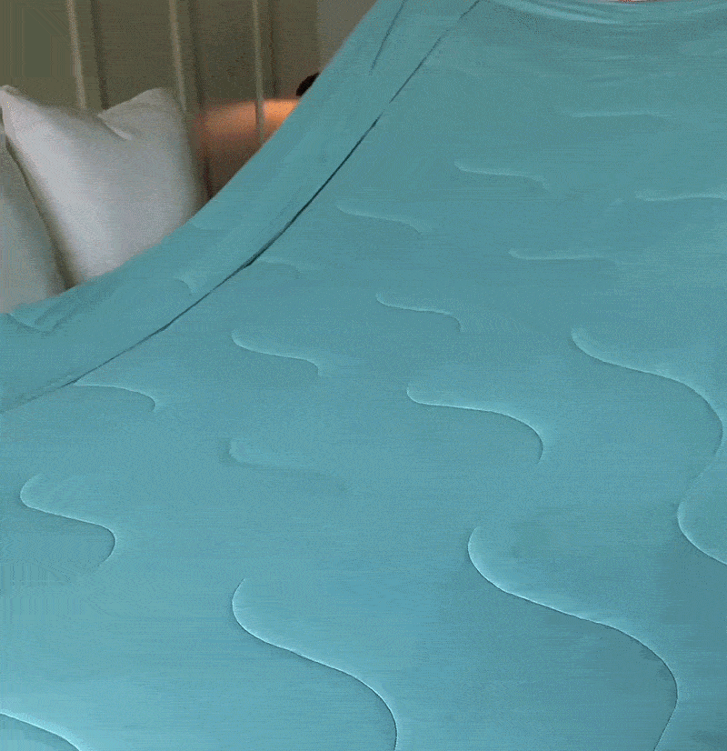 Breezi™ Cooling Comforter